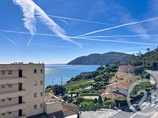 Appartement T2 &agrave; louer - 2 pi&egrave;ces - 52,68 m2 - Mandelieu La Napoule - 06 - PROVENCE-ALPES-COTE-D-AZUR
