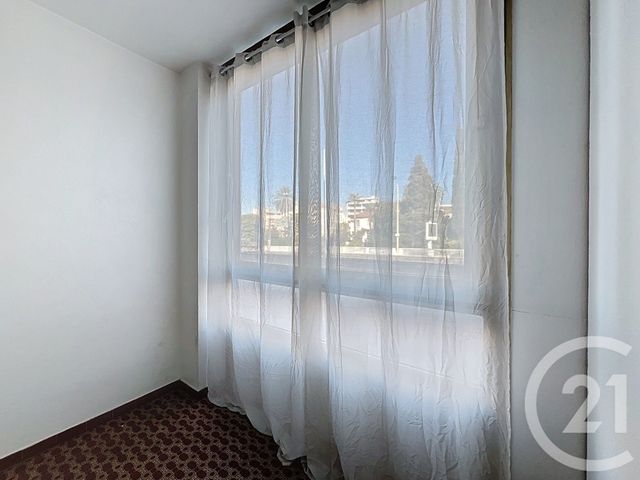 Appartement Studio &agrave; louer - 1 pi&egrave;ce - 28,09 m2 - Cannes - 06 - PROVENCE-ALPES-COTE-D-AZUR