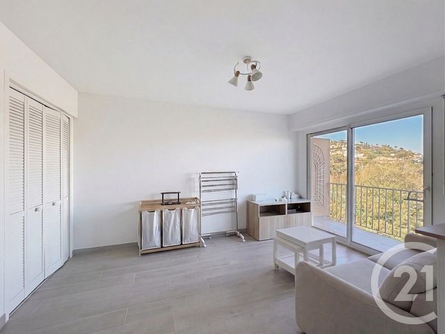 Appartement Studio à louer MANDELIEU LA NAPOULE