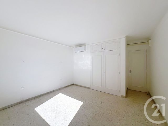 Appartement T4 &agrave; louer - 4 pi&egrave;ces - 85,43 m2 - Mandelieu La Napoule - 06 - PROVENCE-ALPES-COTE-D-AZUR