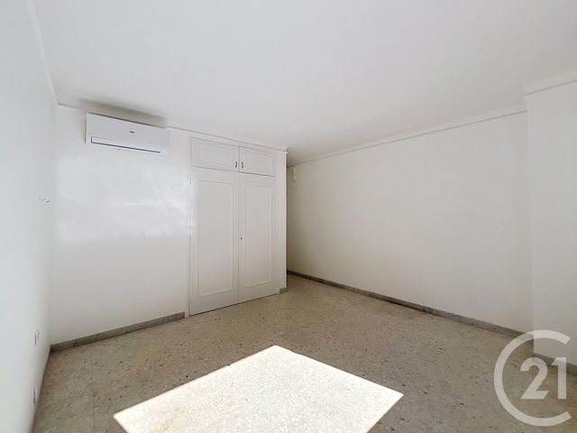 Appartement T4 &agrave; louer - 4 pi&egrave;ces - 85,43 m2 - Mandelieu La Napoule - 06 - PROVENCE-ALPES-COTE-D-AZUR