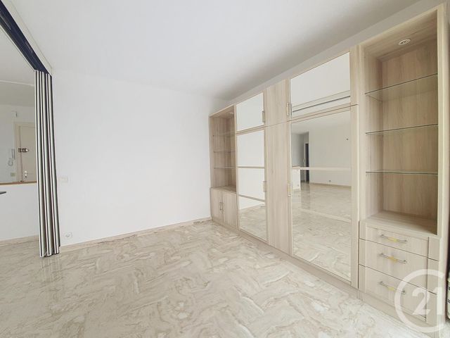 Appartement F3 &agrave; louer - 3 pi&egrave;ces - 64,35 m2 - Mandelieu La Napoule - 06 - PROVENCE-ALPES-COTE-D-AZUR
