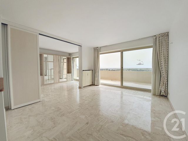 Appartement F3 &agrave; louer - 3 pi&egrave;ces - 64,35 m2 - Mandelieu La Napoule - 06 - PROVENCE-ALPES-COTE-D-AZUR