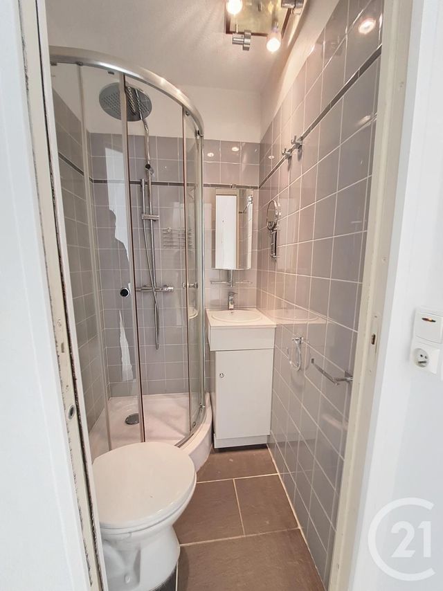 Appartement F3 &agrave; louer - 3 pi&egrave;ces - 64,35 m2 - Mandelieu La Napoule - 06 - PROVENCE-ALPES-COTE-D-AZUR