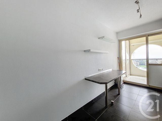 Appartement F3 &agrave; louer - 3 pi&egrave;ces - 64,35 m2 - Mandelieu La Napoule - 06 - PROVENCE-ALPES-COTE-D-AZUR