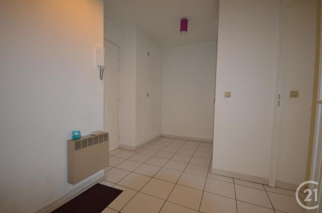 Appartement F2 &agrave; louer - 2 pi&egrave;ces - 35,66 m2 - Mandelieu La Napoule - 06 - PROVENCE-ALPES-COTE-D-AZUR