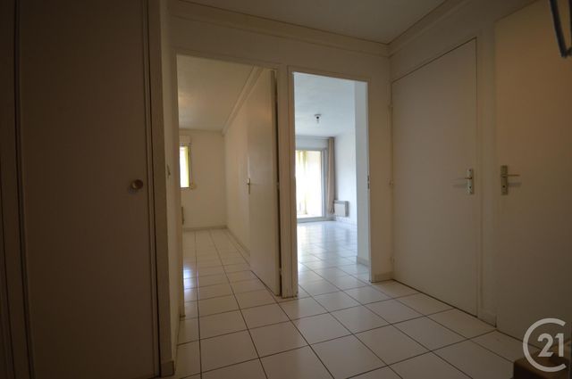 Appartement F2 &agrave; louer - 2 pi&egrave;ces - 35,66 m2 - Mandelieu La Napoule - 06 - PROVENCE-ALPES-COTE-D-AZUR