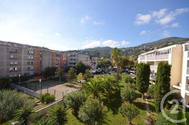 Appartement F2 &agrave; louer - 2 pi&egrave;ces - 35,66 m2 - Mandelieu La Napoule - 06 - PROVENCE-ALPES-COTE-D-AZUR