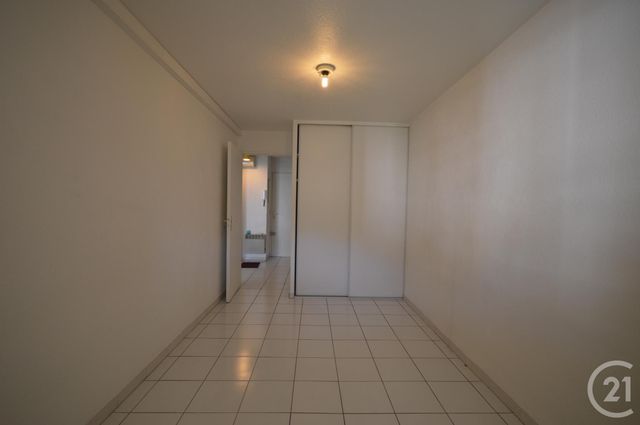 Appartement F2 &agrave; louer - 2 pi&egrave;ces - 35,66 m2 - Mandelieu La Napoule - 06 - PROVENCE-ALPES-COTE-D-AZUR