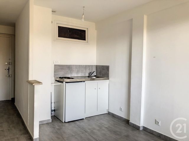 Appartement Studio &agrave; louer - 1 pi&egrave;ce - 18,62 m2 - Mandelieu La Napoule - 06 - PROVENCE-ALPES-COTE-D-AZUR