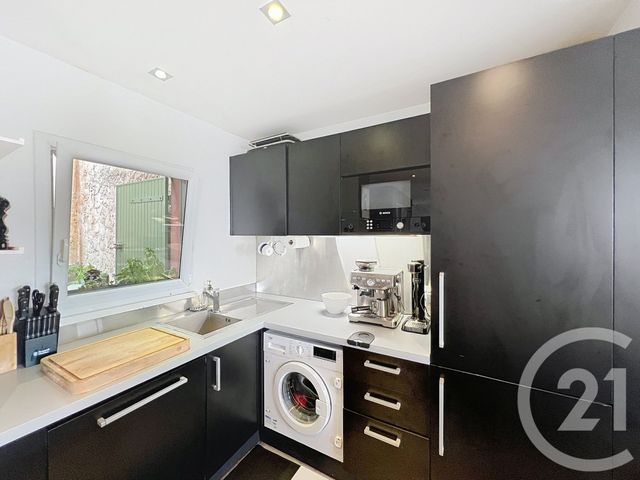 Appartement T2 &agrave; louer - 2 pi&egrave;ces - 48,35 m2 - Vallauris - 06 - PROVENCE-ALPES-COTE-D-AZUR