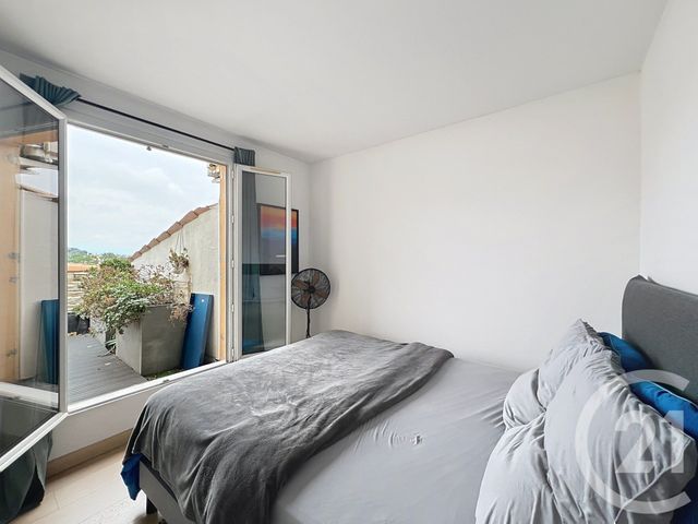 Appartement T2 &agrave; louer - 2 pi&egrave;ces - 48,35 m2 - Vallauris - 06 - PROVENCE-ALPES-COTE-D-AZUR