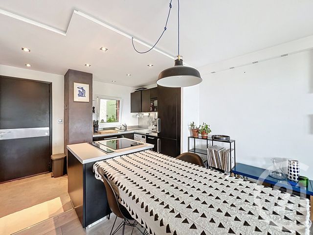 Appartement T2 &agrave; louer - 2 pi&egrave;ces - 48,35 m2 - Vallauris - 06 - PROVENCE-ALPES-COTE-D-AZUR