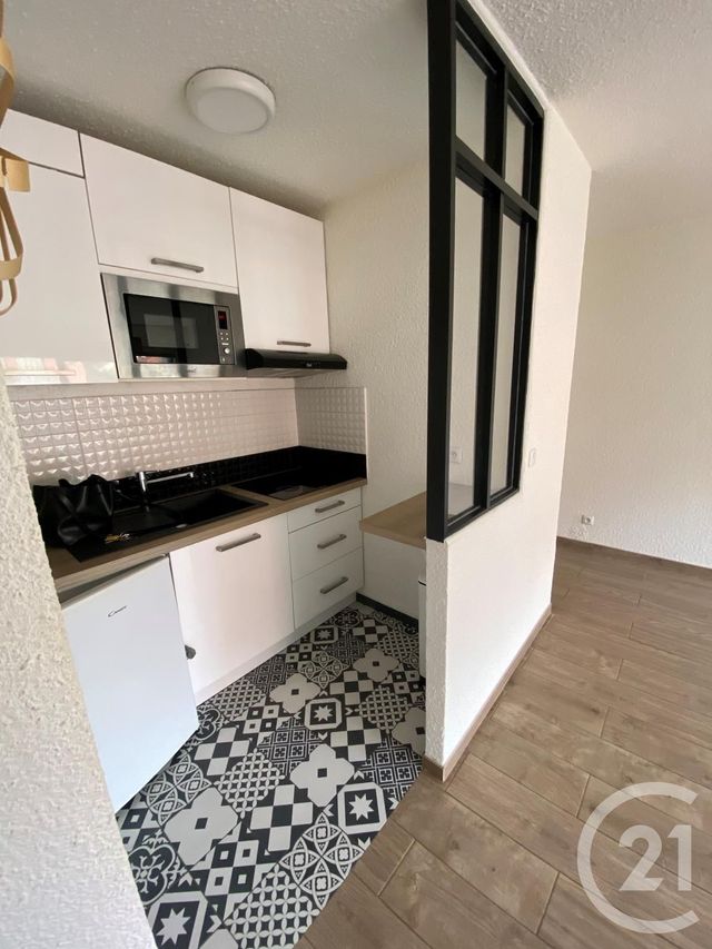 Appartement T2 &agrave; louer - 2 pi&egrave;ces - 36,03 m2 - Mandelieu La Napoule - 06 - PROVENCE-ALPES-COTE-D-AZUR