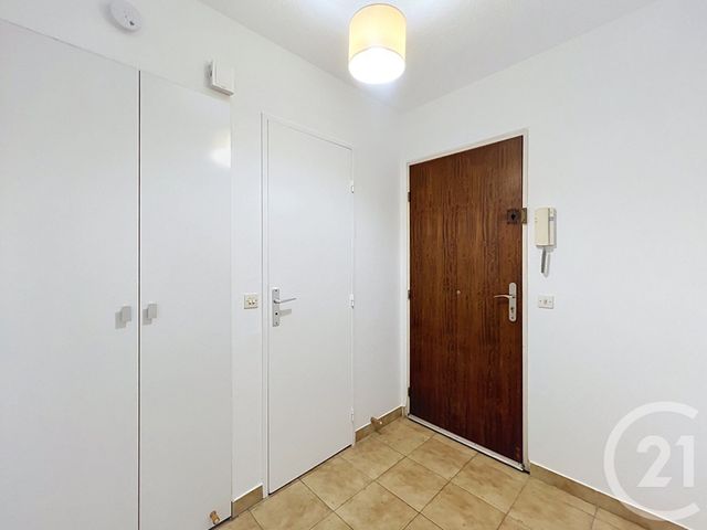 Appartement Studio &agrave; louer - 1 pi&egrave;ce - 21,73 m2 - Mandelieu La Napoule - 06 - PROVENCE-ALPES-COTE-D-AZUR