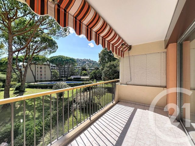 Appartement Studio &agrave; louer - 1 pi&egrave;ce - 21,73 m2 - Mandelieu La Napoule - 06 - PROVENCE-ALPES-COTE-D-AZUR