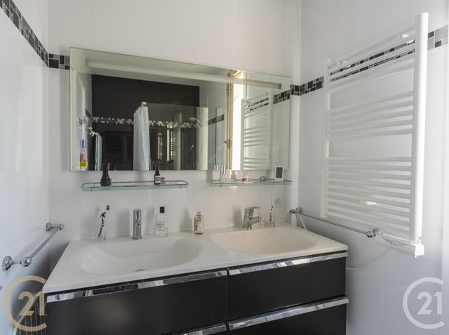 Appartement F3 &agrave; vendre - 3 pi&egrave;ces - 64,53 m2 - Mandelieu La Napoule - 06 - PROVENCE-ALPES-COTE-D-AZUR