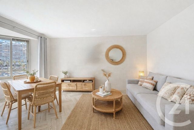Appartement F2 &agrave; vendre - 2 pi&egrave;ces - 48,92 m2 - Mandelieu La Napoule - 06 - PROVENCE-ALPES-COTE-D-AZUR