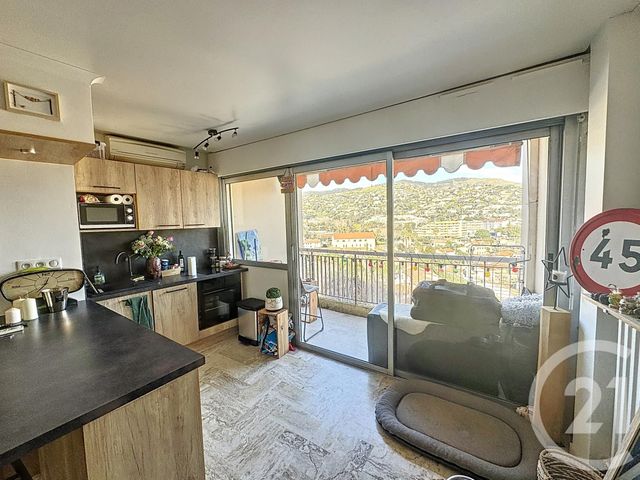 Appartement F1 &agrave; vendre - 1 pi&egrave;ce - 27,90 m2 - Mandelieu La Napoule - 06 - PROVENCE-ALPES-COTE-D-AZUR