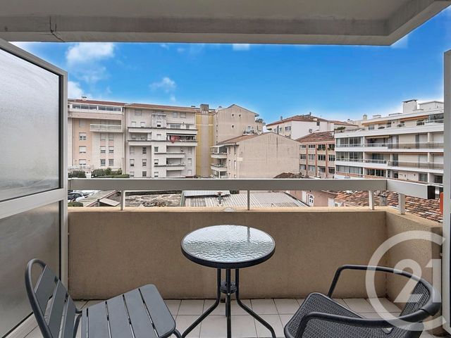Appartement F1 à vendre CANNES LA BOCCA
