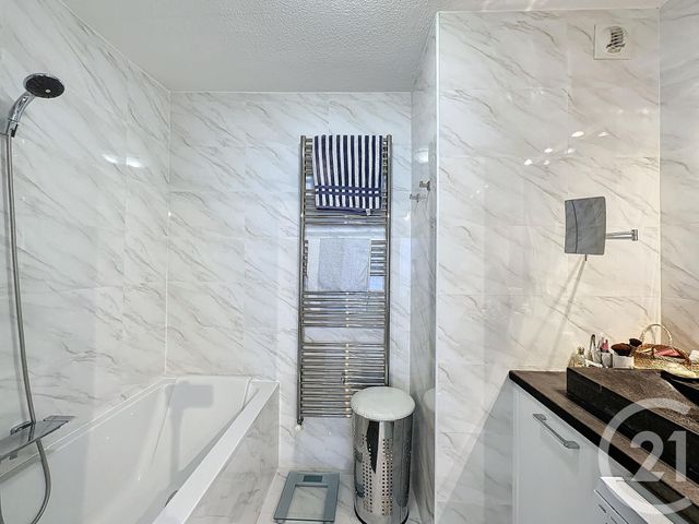 Appartement F2 &agrave; vendre - 2 pi&egrave;ces - 45,03 m2 - Mandelieu La Napoule - 06 - PROVENCE-ALPES-COTE-D-AZUR