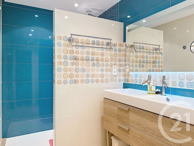 Appartement F5 &agrave; vendre - 5 pi&egrave;ces - 122,57 m2 - Mandelieu La Napoule - 06 - PROVENCE-ALPES-COTE-D-AZUR