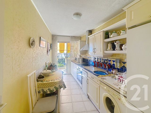 Appartement F2 &agrave; vendre - 2 pi&egrave;ces - 54,79 m2 - Mandelieu La Napoule - 06 - PROVENCE-ALPES-COTE-D-AZUR