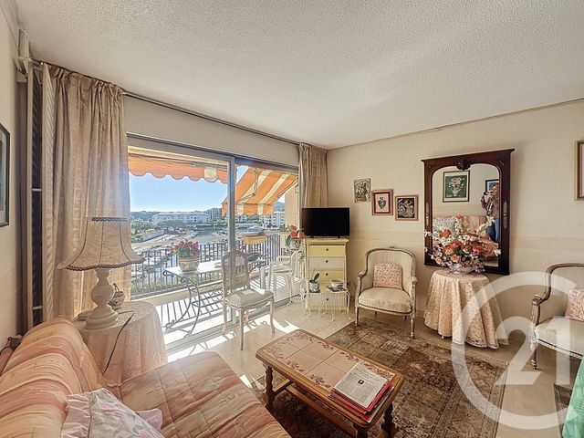 Appartement F2 &agrave; vendre - 2 pi&egrave;ces - 54,79 m2 - Mandelieu La Napoule - 06 - PROVENCE-ALPES-COTE-D-AZUR