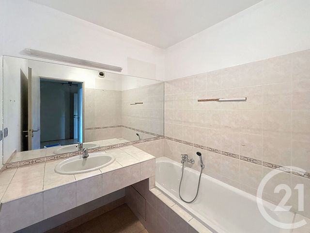 Appartement F4 &agrave; vendre - 4 pi&egrave;ces - 105 m2 - Mandelieu La Napoule - 06 - PROVENCE-ALPES-COTE-D-AZUR