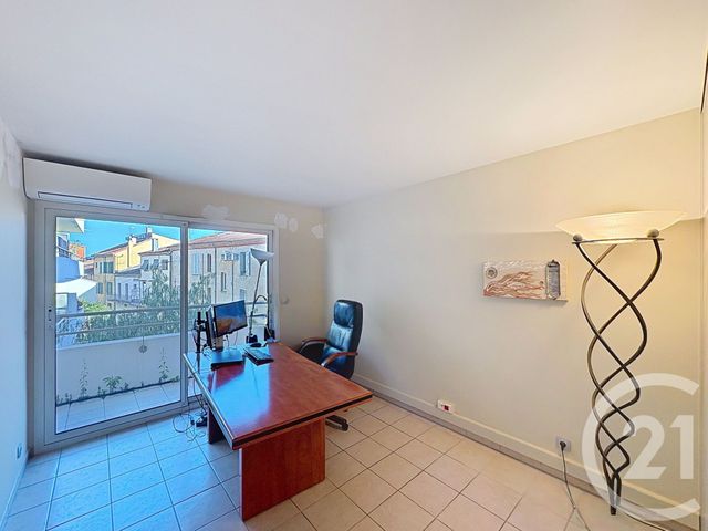 Appartement F4 &agrave; vendre - 4 pi&egrave;ces - 105 m2 - Mandelieu La Napoule - 06 - PROVENCE-ALPES-COTE-D-AZUR
