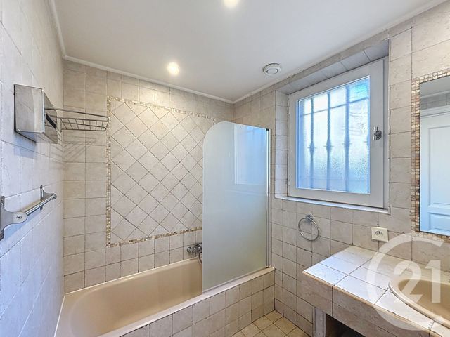 Appartement F1 &agrave; vendre - 1 pi&egrave;ce - 32,15 m2 - Mandelieu La Napoule - 06 - PROVENCE-ALPES-COTE-D-AZUR