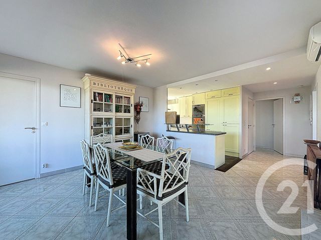 Appartement F5 &agrave; vendre - 5 pi&egrave;ces - 116,36 m2 - Mandelieu La Napoule - 06 - PROVENCE-ALPES-COTE-D-AZUR