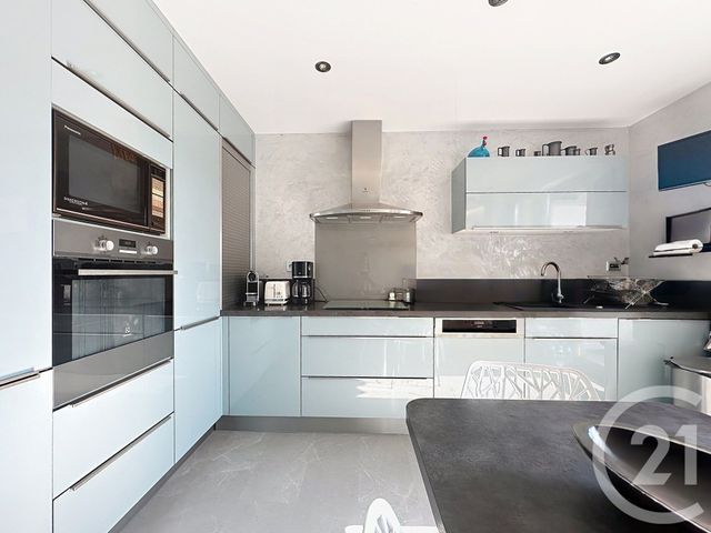 Maison &agrave; vendre - 4 pi&egrave;ces - 101,06 m2 - Mandelieu La Napoule - 06 - PROVENCE-ALPES-COTE-D-AZUR