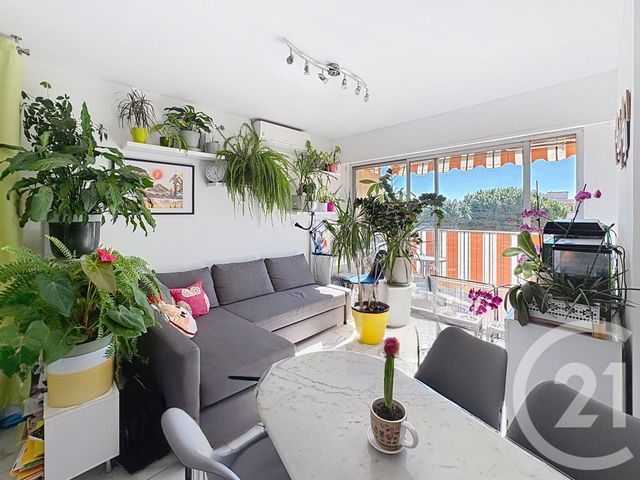 Appartement F2 &agrave; vendre - 2 pi&egrave;ces - 40 m2 - Mandelieu La Napoule - 06 - PROVENCE-ALPES-COTE-D-AZUR