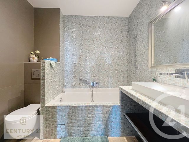 Appartement F5 &agrave; vendre - 5 pi&egrave;ces - 107,46 m2 - Le Golfe Juan - 06 - PROVENCE-ALPES-COTE-D-AZUR