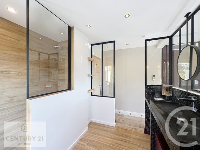 Appartement F5 &agrave; vendre - 5 pi&egrave;ces - 107,46 m2 - Le Golfe Juan - 06 - PROVENCE-ALPES-COTE-D-AZUR