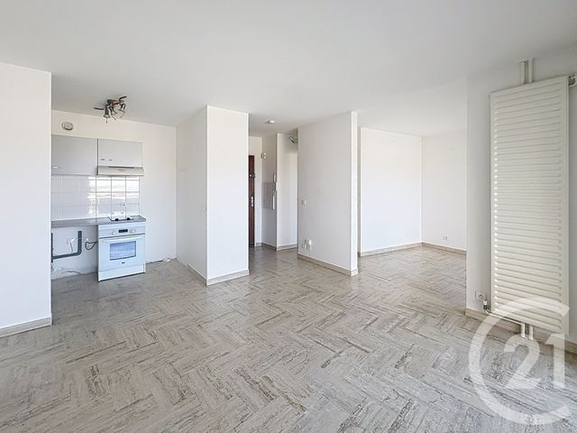 Appartement F2 &agrave; vendre - 2 pi&egrave;ces - 33 m2 - Mandelieu La Napoule - 06 - PROVENCE-ALPES-COTE-D-AZUR