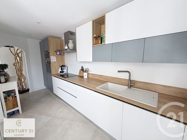 Appartement F4 &agrave; vendre - 4 pi&egrave;ces - 95,52 m2 - Mandelieu La Napoule - 06 - PROVENCE-ALPES-COTE-D-AZUR