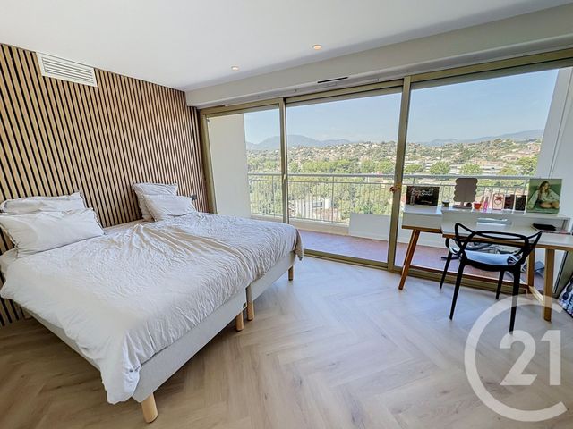 Appartement F4 &agrave; vendre - 4 pi&egrave;ces - 99,62 m2 - Mandelieu La Napoule - 06 - PROVENCE-ALPES-COTE-D-AZUR