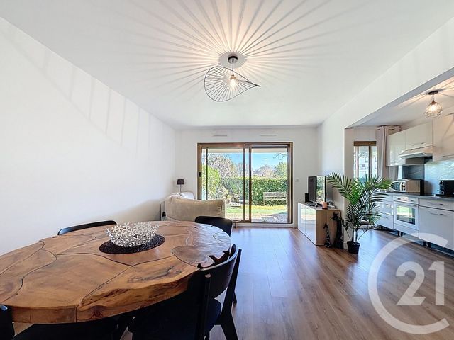 Appartement F3 &agrave; vendre - 3 pi&egrave;ces - 62,64 m2 - Mandelieu La Napoule - 06 - PROVENCE-ALPES-COTE-D-AZUR