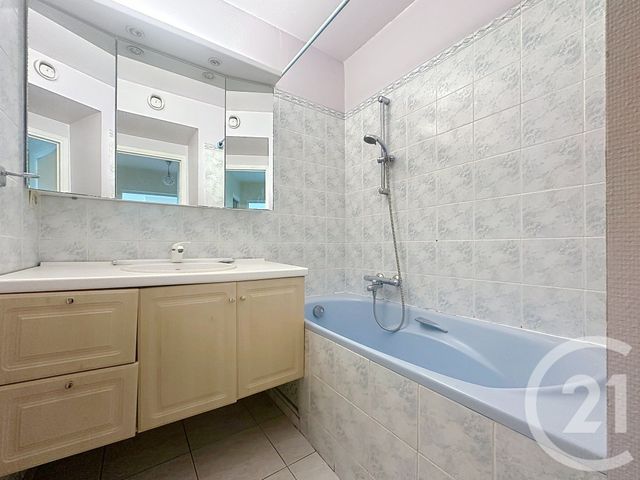 Appartement F2 &agrave; vendre - 2 pi&egrave;ces - 45,13 m2 - Mandelieu La Napoule - 06 - PROVENCE-ALPES-COTE-D-AZUR