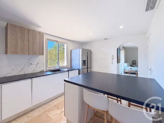 Maison &agrave; vendre - 5 pi&egrave;ces - 186,14 m2 - Mandelieu La Napoule - 06 - PROVENCE-ALPES-COTE-D-AZUR