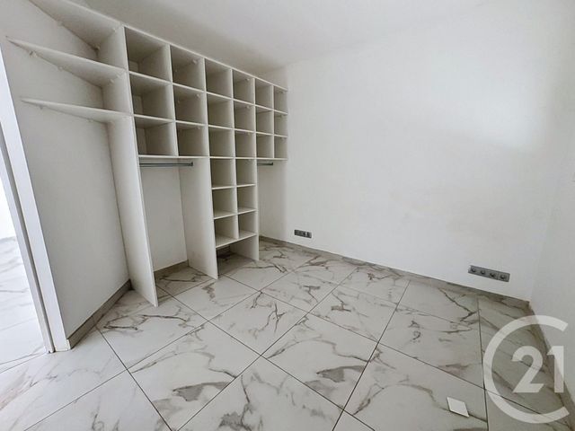 Appartement F2 &agrave; vendre - 2 pi&egrave;ces - 35 m2 - Mandelieu La Napoule - 06 - PROVENCE-ALPES-COTE-D-AZUR
