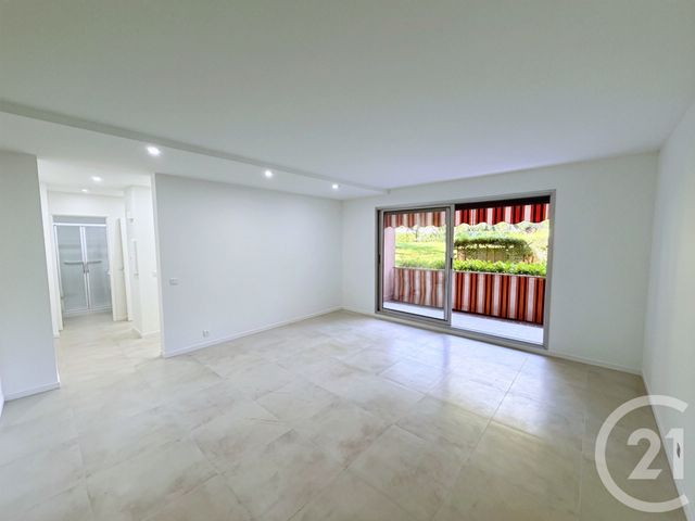 Appartement F2 &agrave; vendre - 2 pi&egrave;ces - 51,51 m2 - Mandelieu La Napoule - 06 - PROVENCE-ALPES-COTE-D-AZUR
