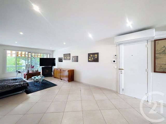 Appartement T3 &agrave; vendre - 3 pi&egrave;ces - 75,71 m2 - Mandelieu La Napoule - 06 - PROVENCE-ALPES-COTE-D-AZUR