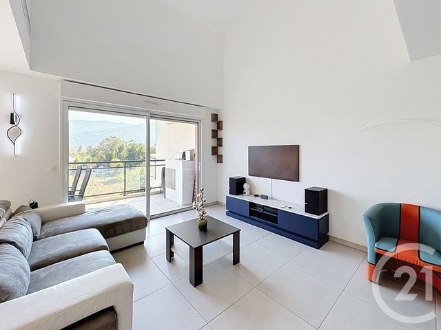 Appartement Duplex &agrave; vendre - 4 pi&egrave;ces - 118,13 m2 - La Roquette Sur Siagne - 06 - PROVENCE-ALPES-COTE-D-AZUR